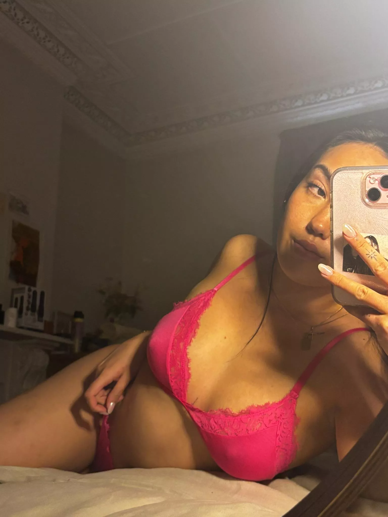 18 [F4M] Looking for an older zaddy to give me a fat creampie in Utah soon. I'm clean and on bc, dm meee…