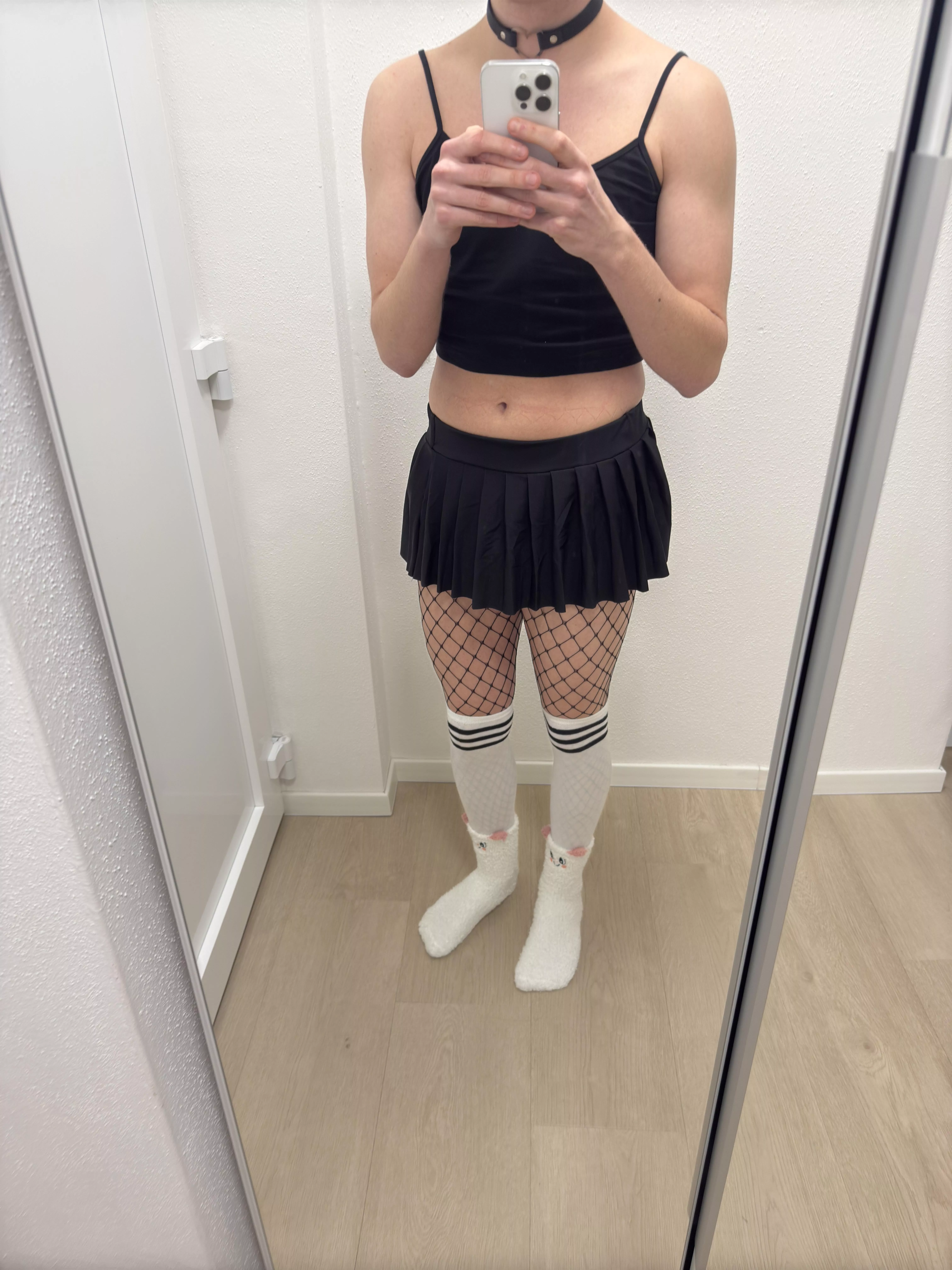 26 suche jemand der mich langfristig feminisieren will (online oder nähe ingolstadt)