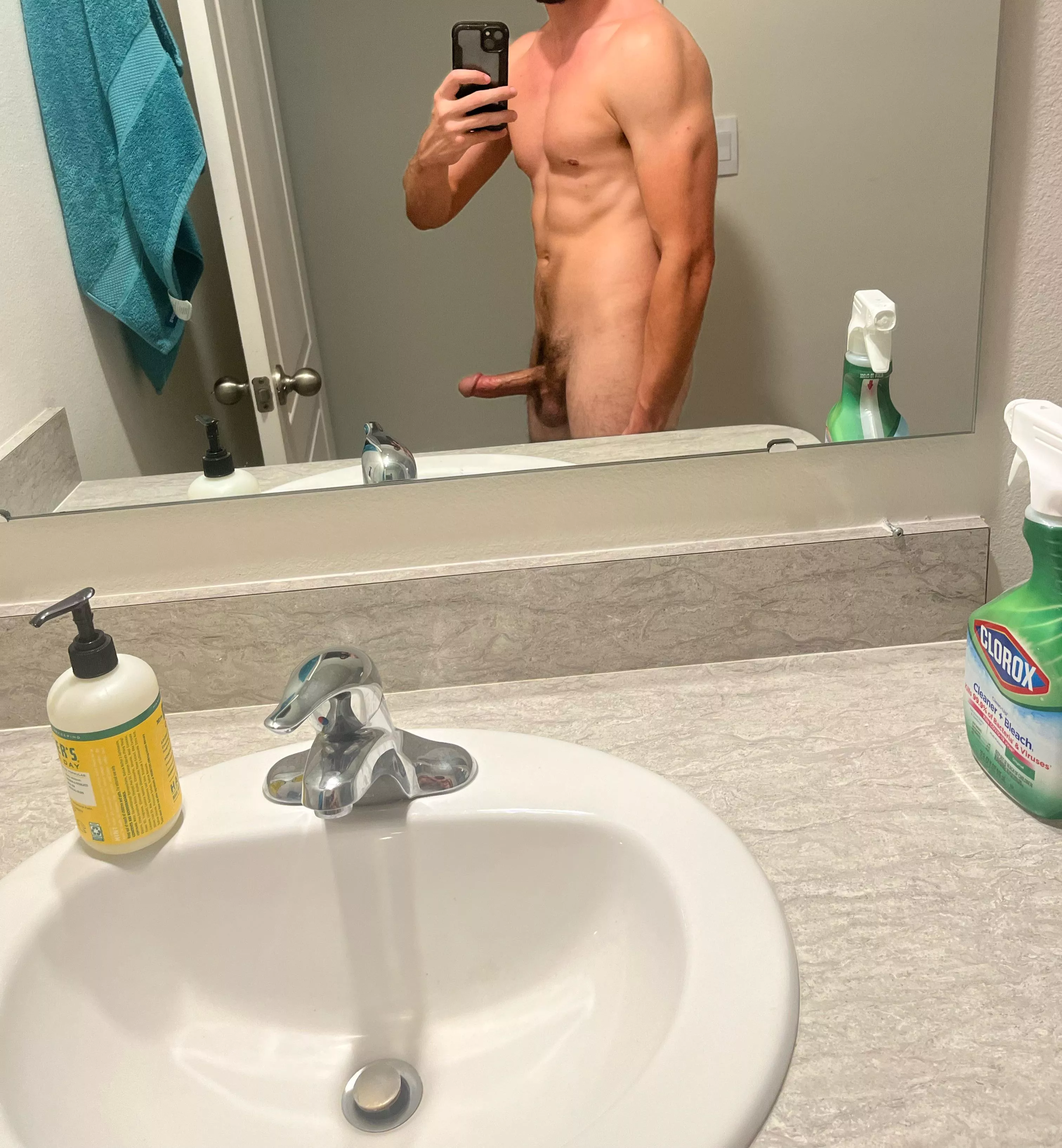 30 [M4F] Looking for short term fun, or an FWB. 