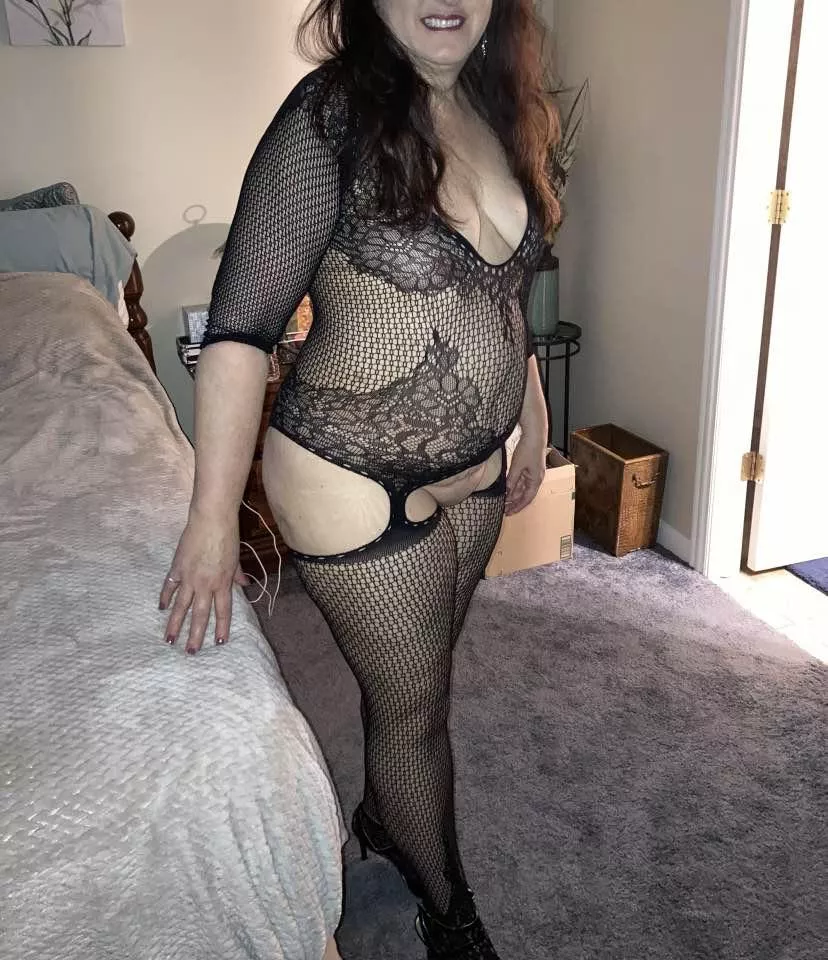 50 [mf4f/mf] Columbus - looking for a female to meet us at Ohana’s this evening.