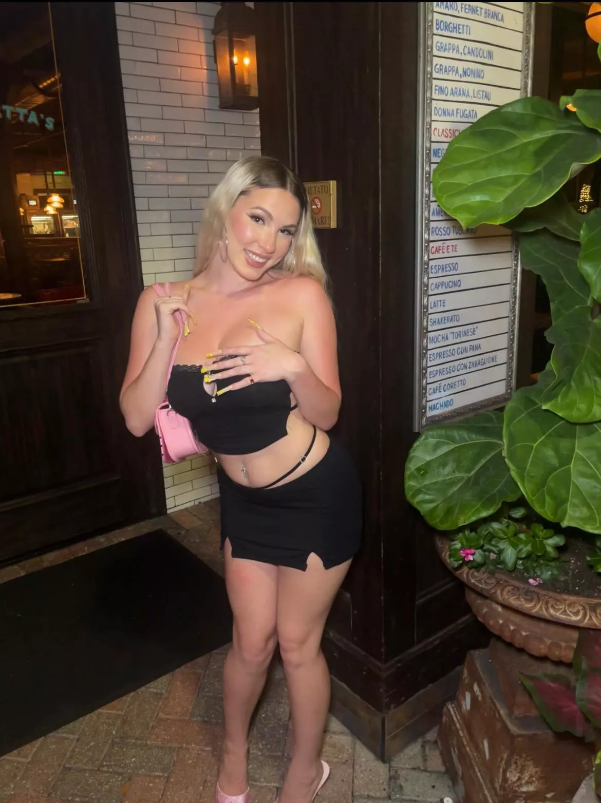 A mini skirt like this can't contain this much of me