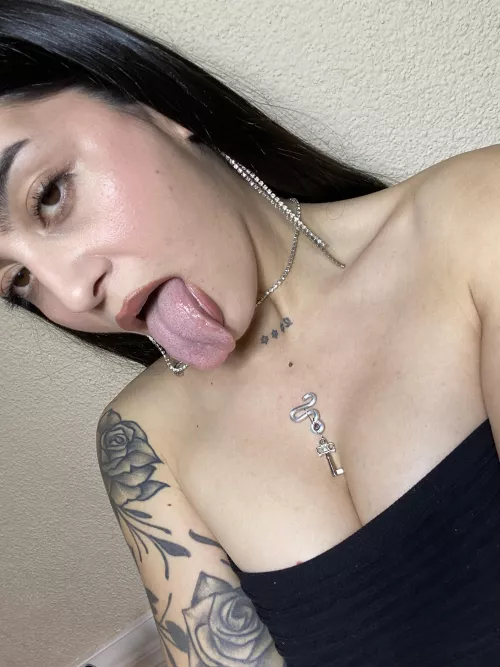 Are you on your knees for me yet? Why not? Pay and submit 🖤