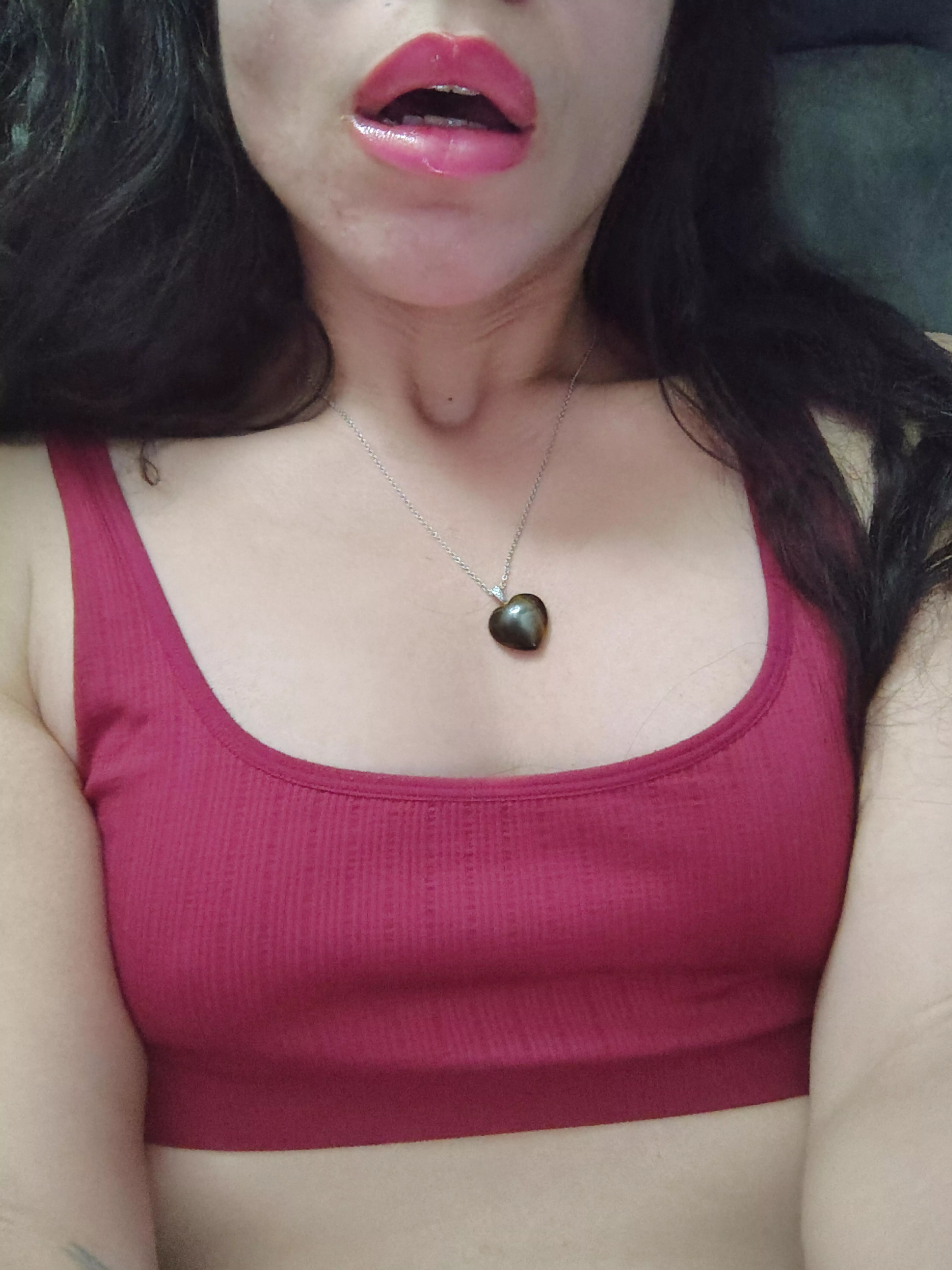 Be good for mommy and tell her good night 😘