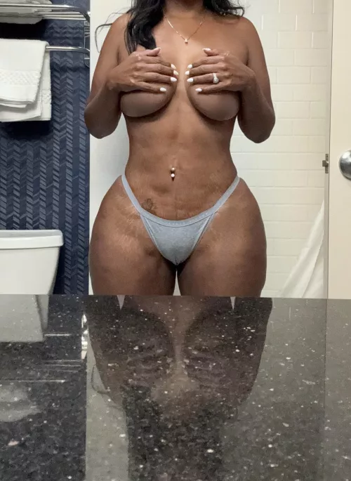 Chocolate Latina MILF