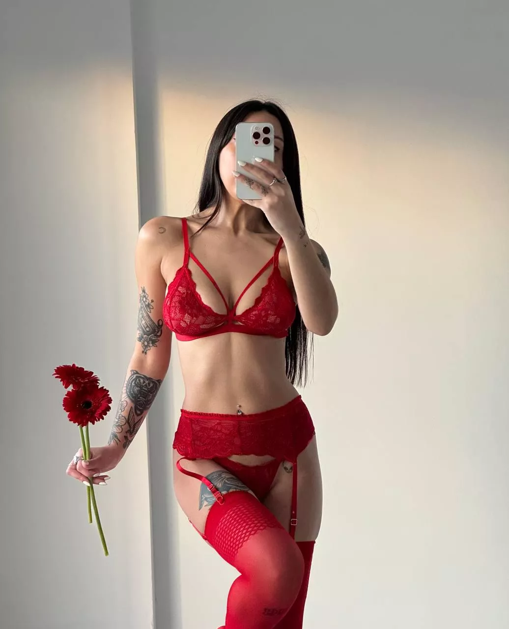 Come talking to me in the comments if you like my lingerie 😳