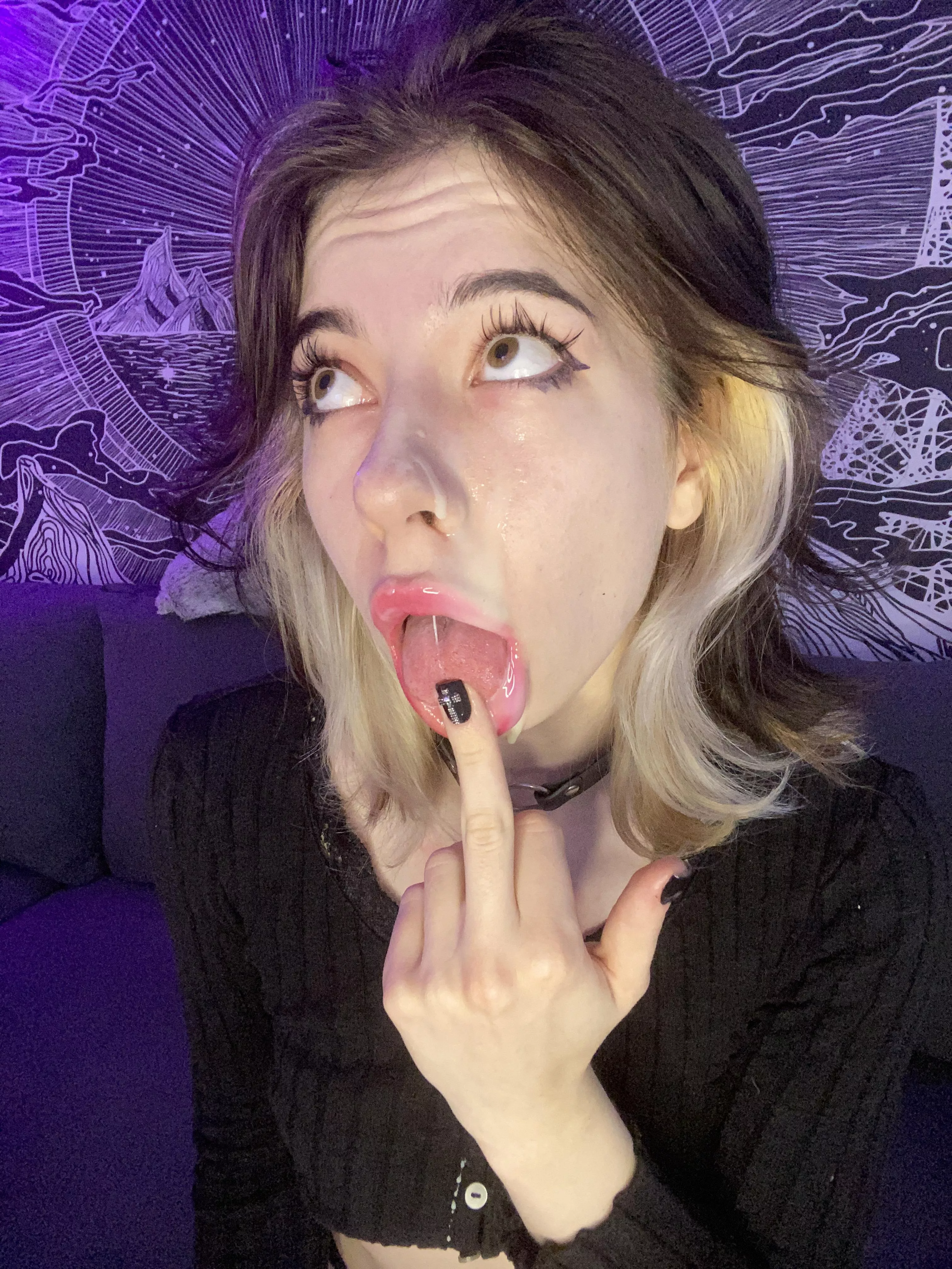 Drop YES if you cum on my tongue if I ask you to
