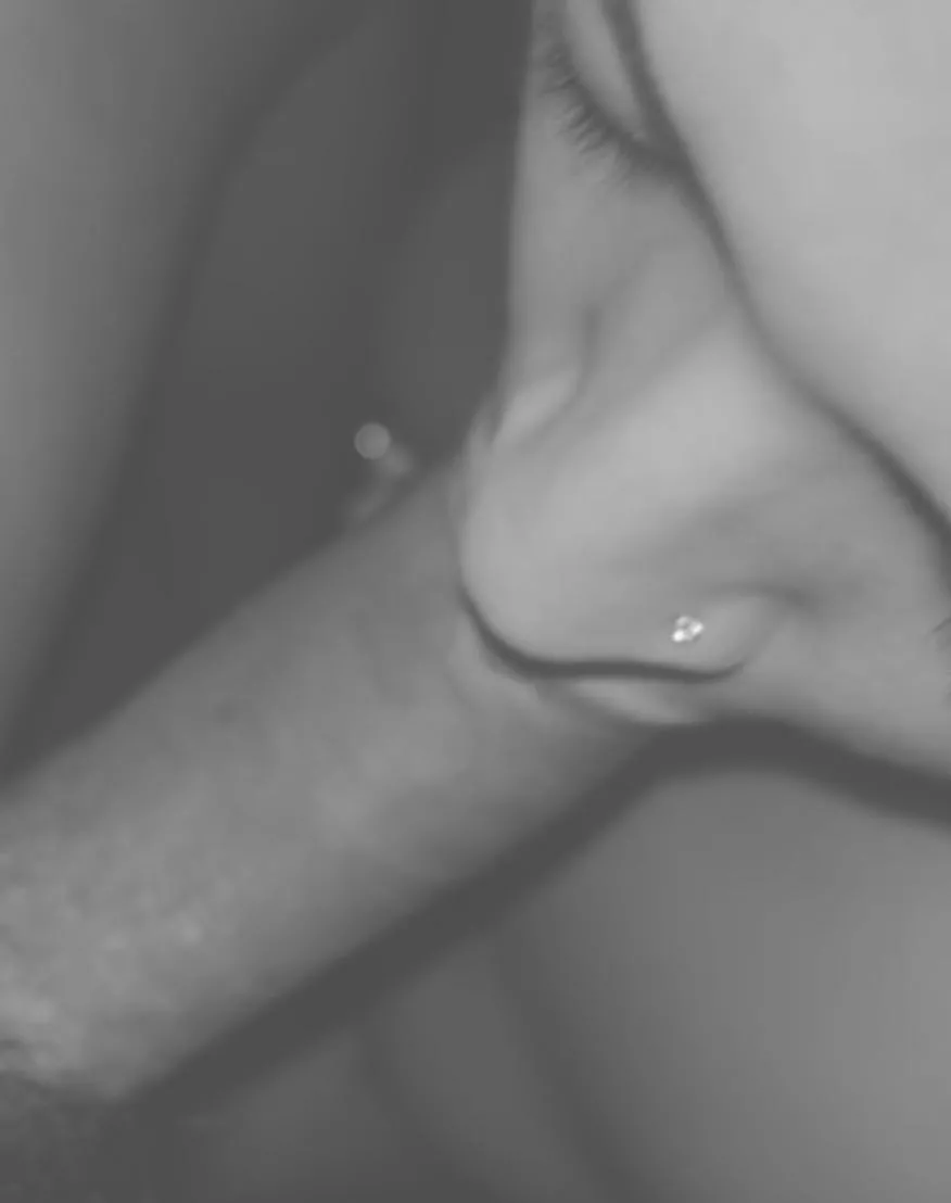 Hubby loves these lips around his cock 