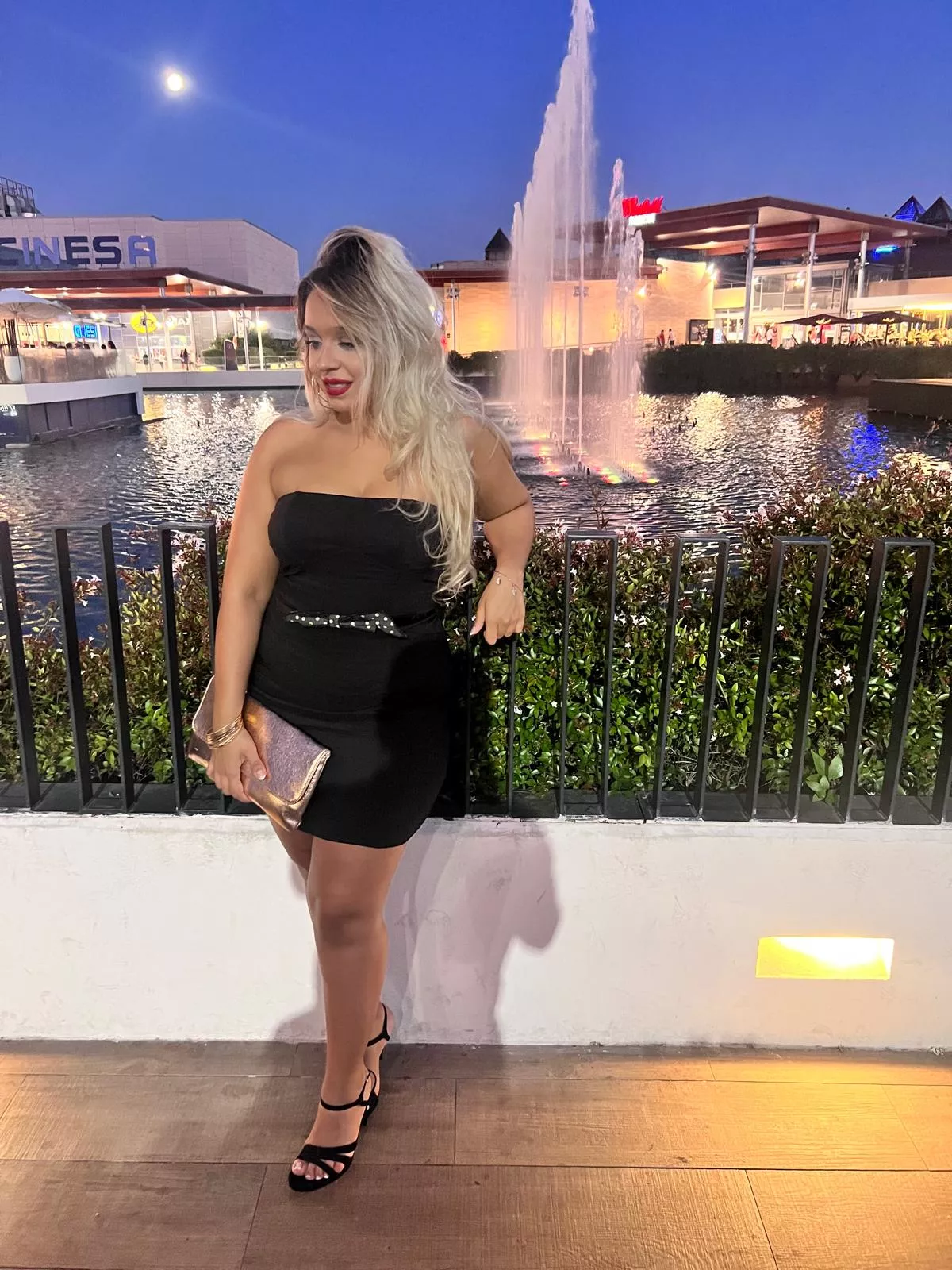 I am not perfect but 100% natural, sexy and sweet