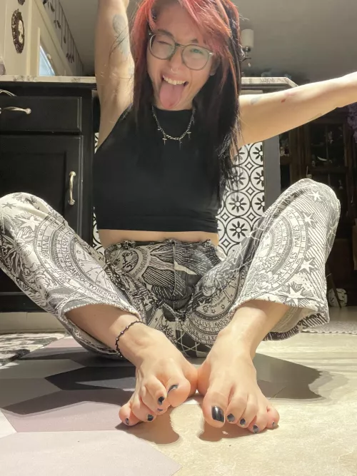 Japanese Goth Gurl 🖤🦇