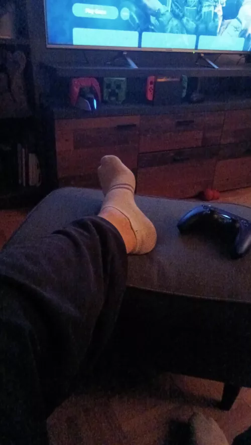 Just checking Out If i have fuckable feet 