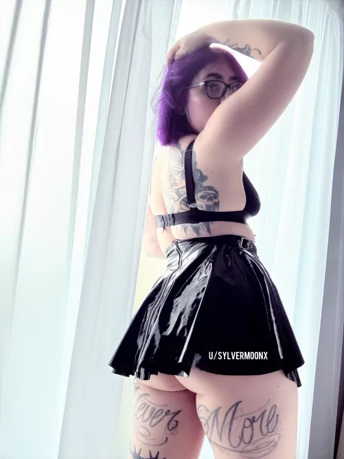 my ass is too big for this skirt