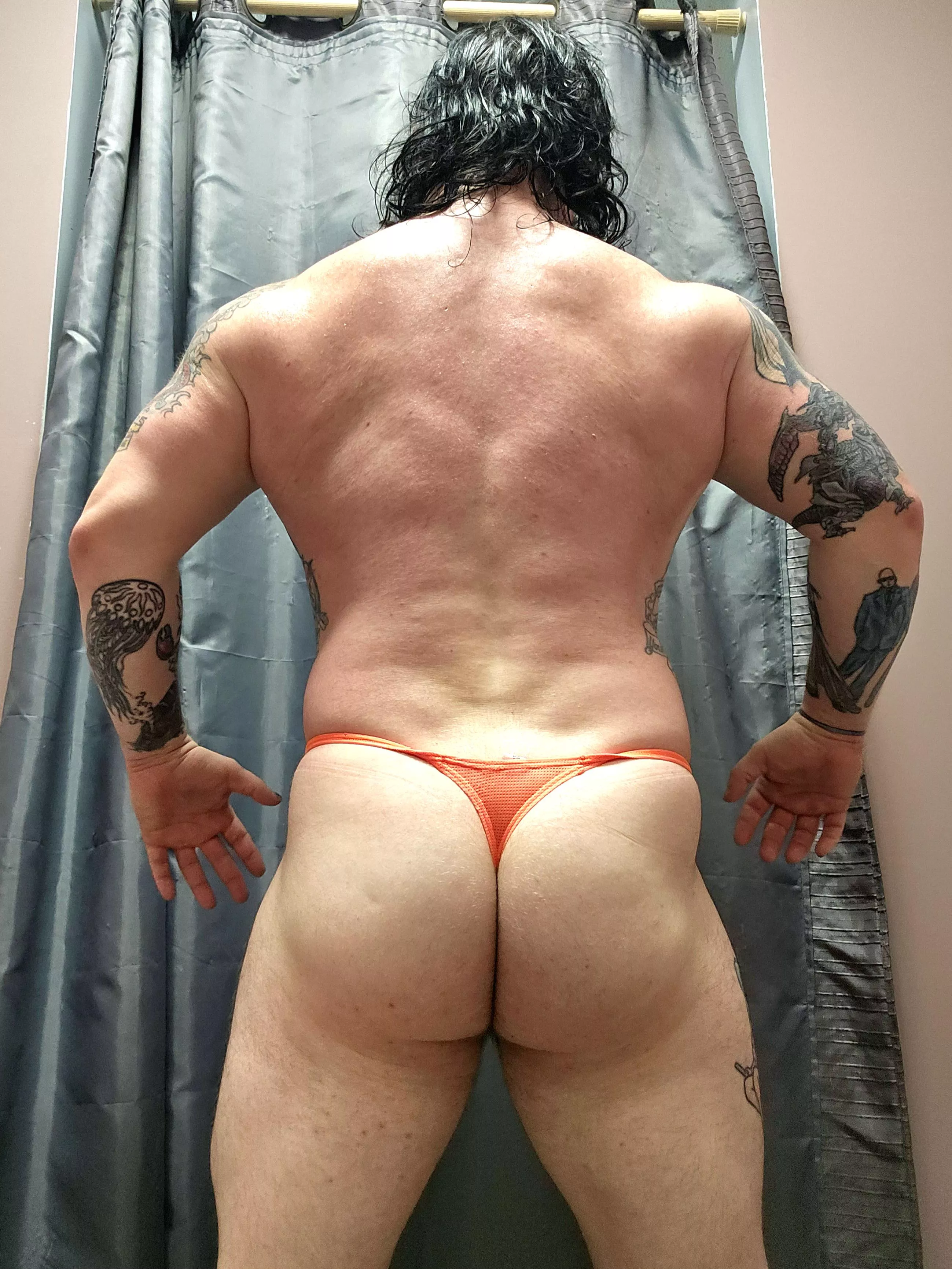 [Selling][US] Orange thong worn by thick Daddy at the gym and drenched in sweat [$30] 