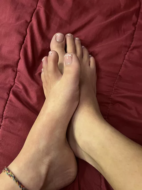 suck my toes for 1 minute or massage my feet for an hour, your choice