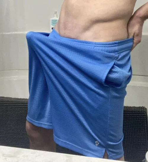 Sup bros. Any dudes wanna nut in basketball shorts with me. Pm me I got snap