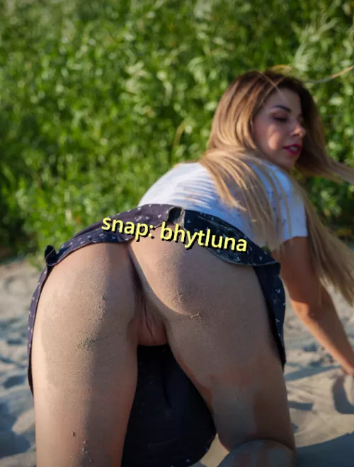 The art of intrigue is simple… let the unknown do the talking [F]22 [F4M]