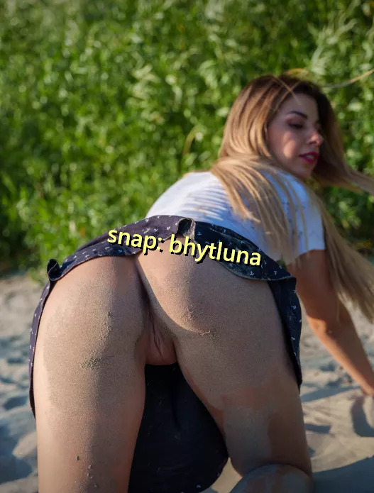 The art of intrigue is simple… let the unknown do the talking [F]22 [F4M]