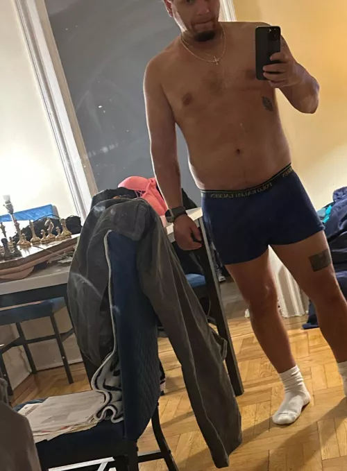 Working on my body. How am I doing! [M]