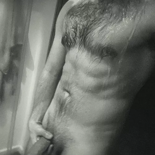 Would you call this a mid physique?