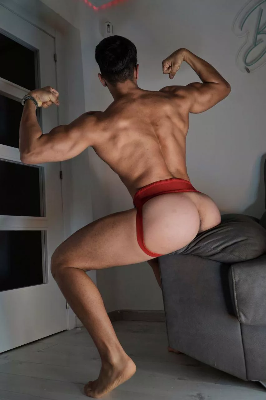 Would you sit behind me?