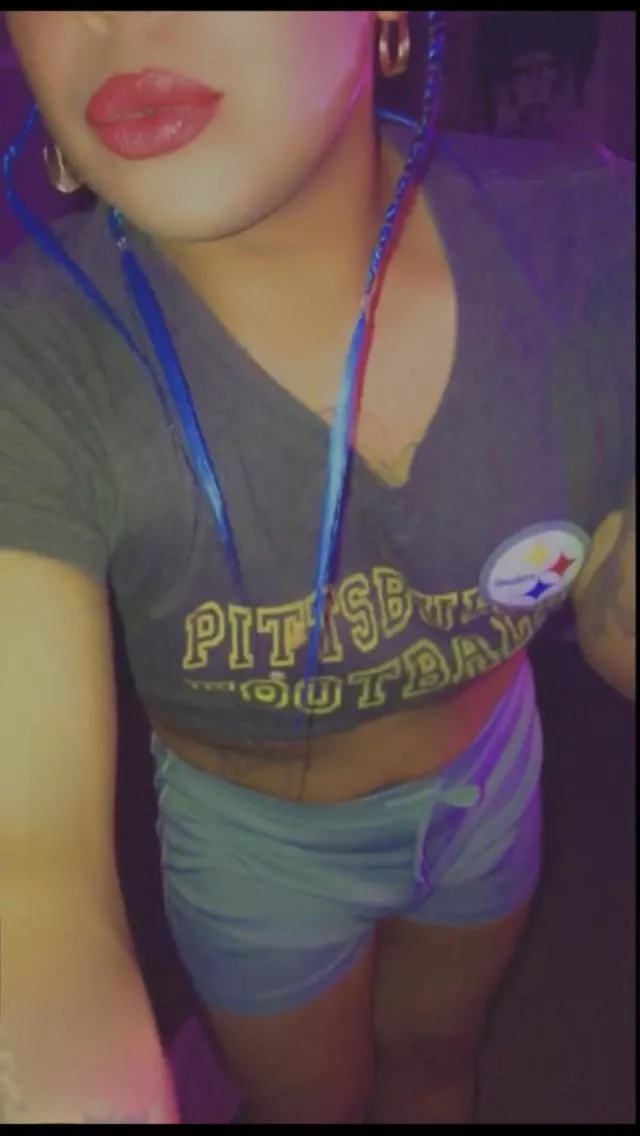 Am I welcome   Here ? 👉🏽👈🏽🥺