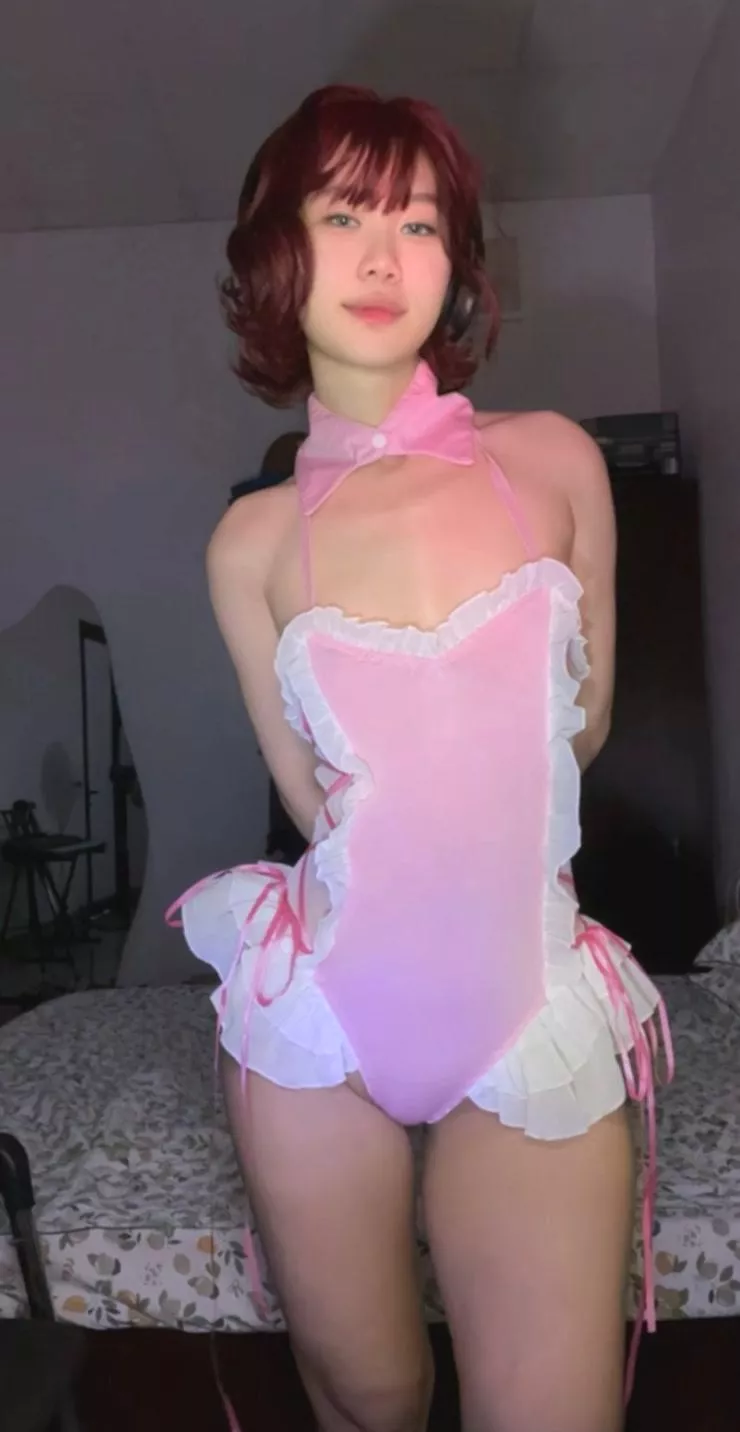 Are you into girls that like costumes? 