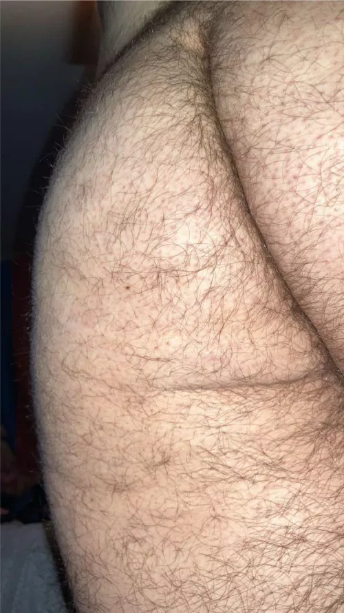 Bet you didn’t know I have a butt plug inside me 🤭