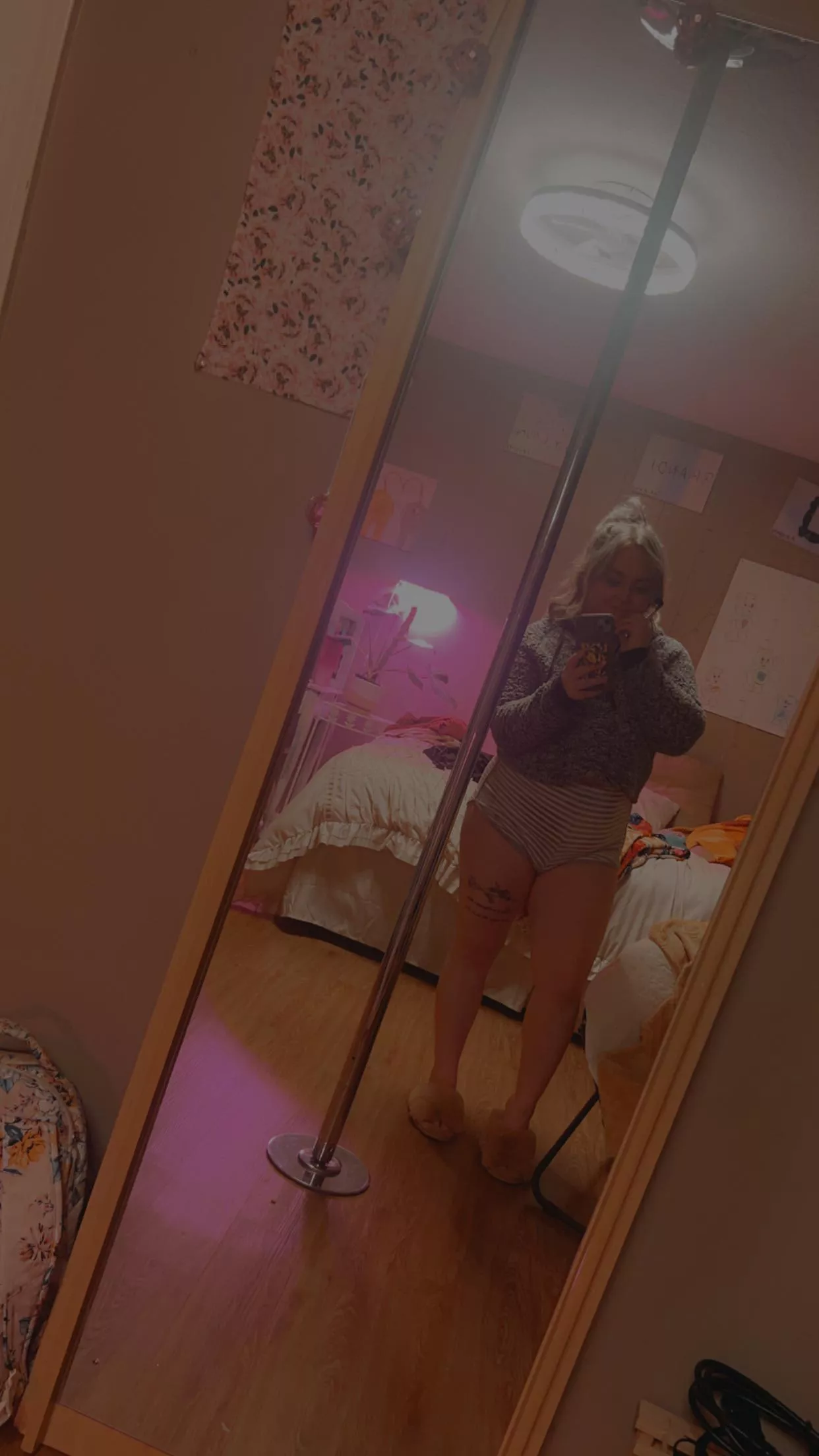 Bet you want me to take this sweater off 😈