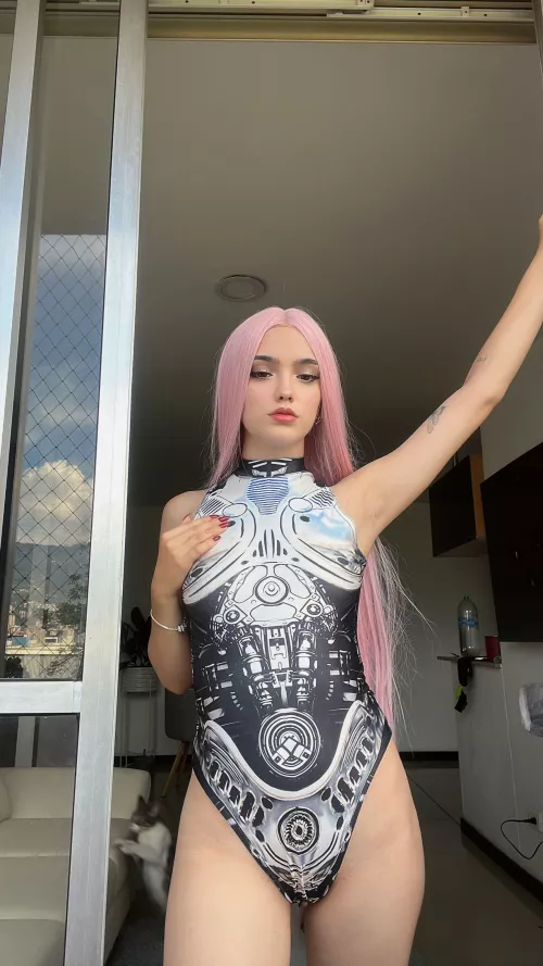 Do you like a petite girl with a wild side?