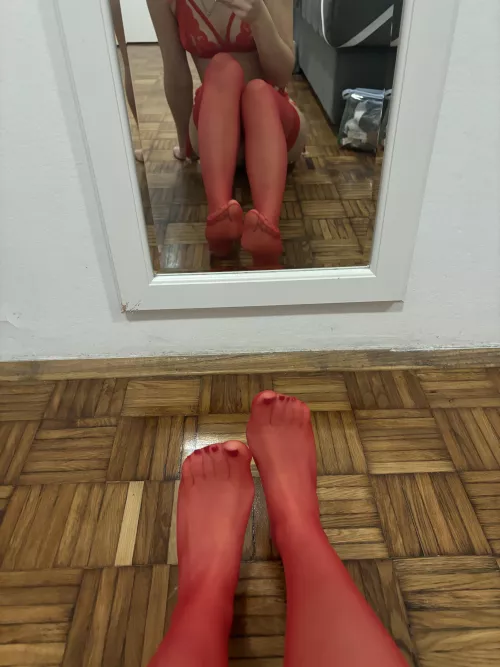 If my feet made you hard you must tip me 😉