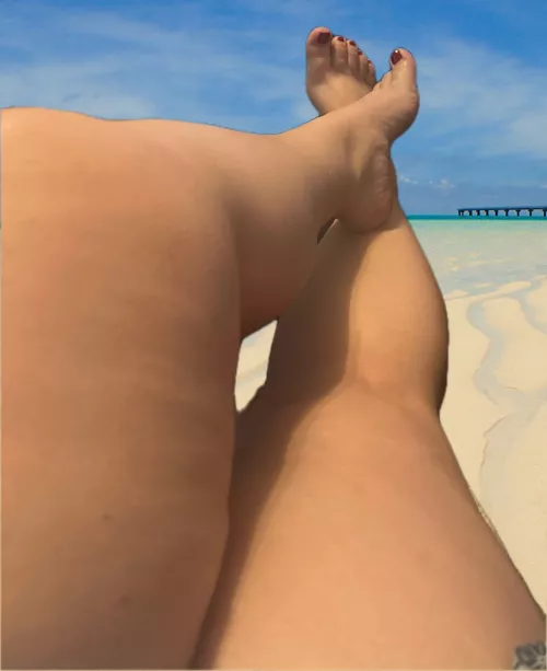 I’ve been very sick all week. A pedicure and hot pot, on you, will make me feel better