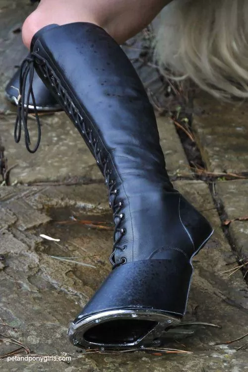 Pretty ponygirl hoof boots