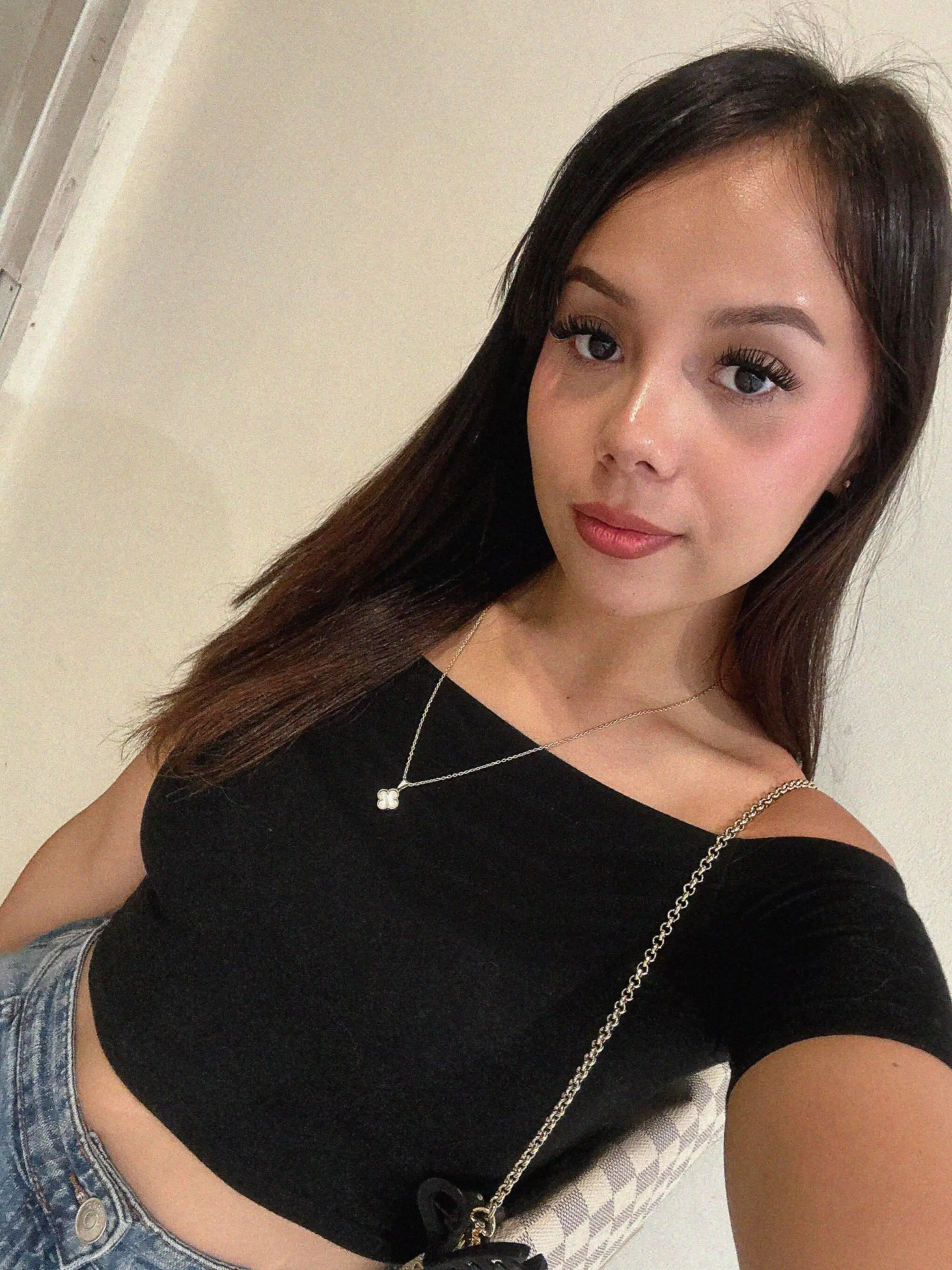 19 [F4M] Orlando - Looking for a funny guy, just casual with no strings attached