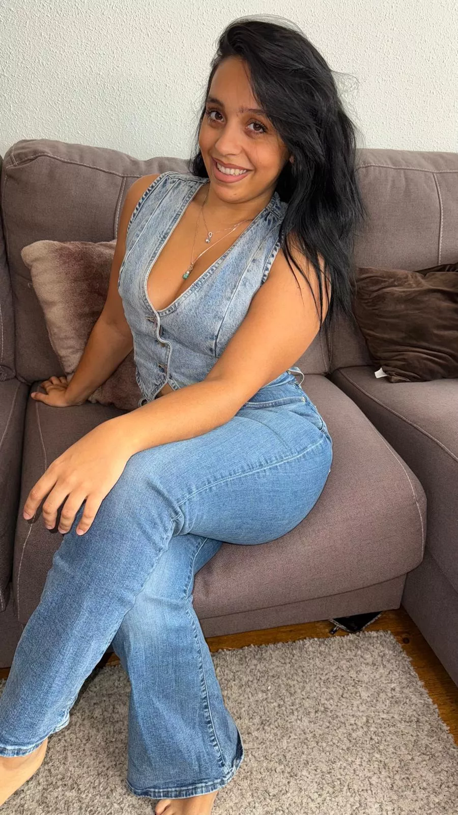 ❤️Always Sexy and Naughty, 25 years old and never sex back but I wish... can we have some fun together?