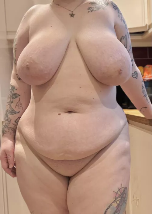 Chubby mombod ft boobs 