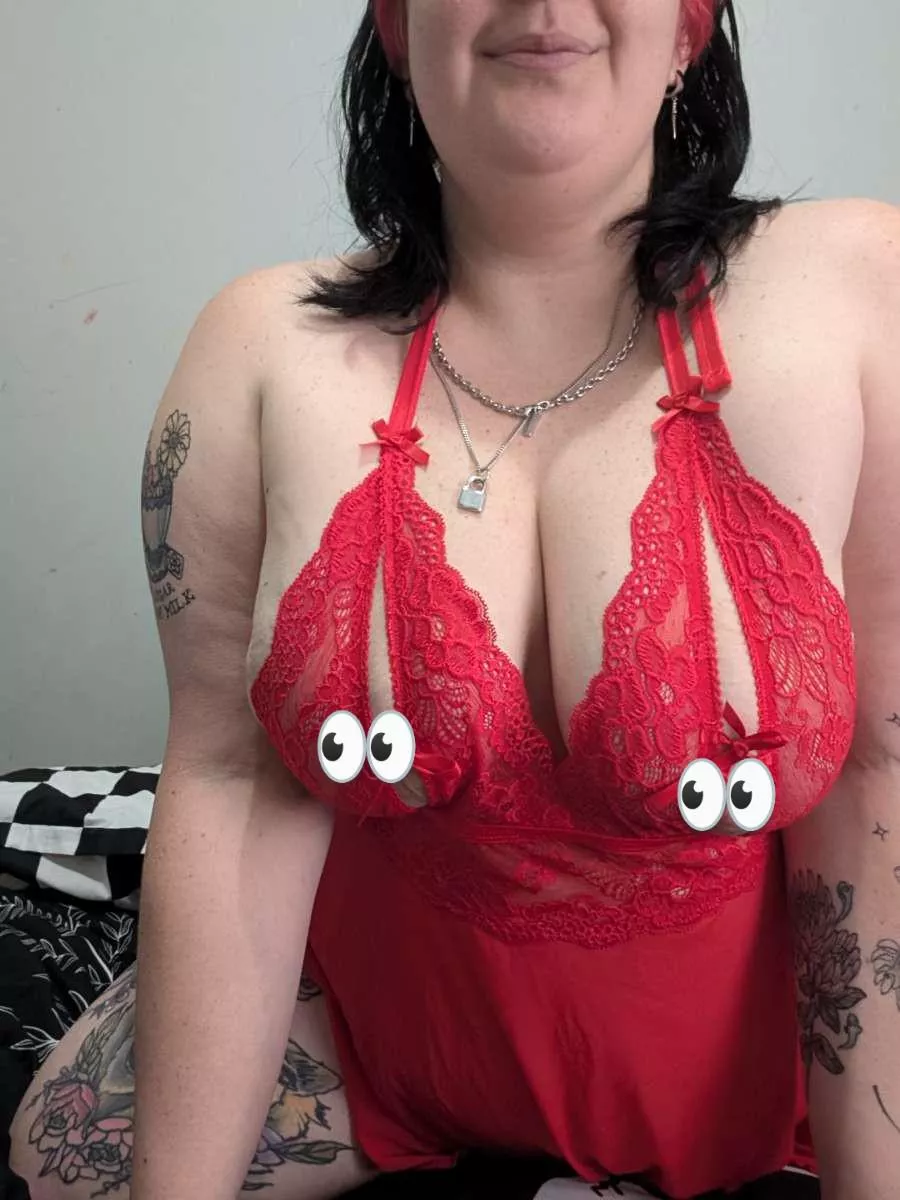 I love lingerie. Let me know which colour I should wear next