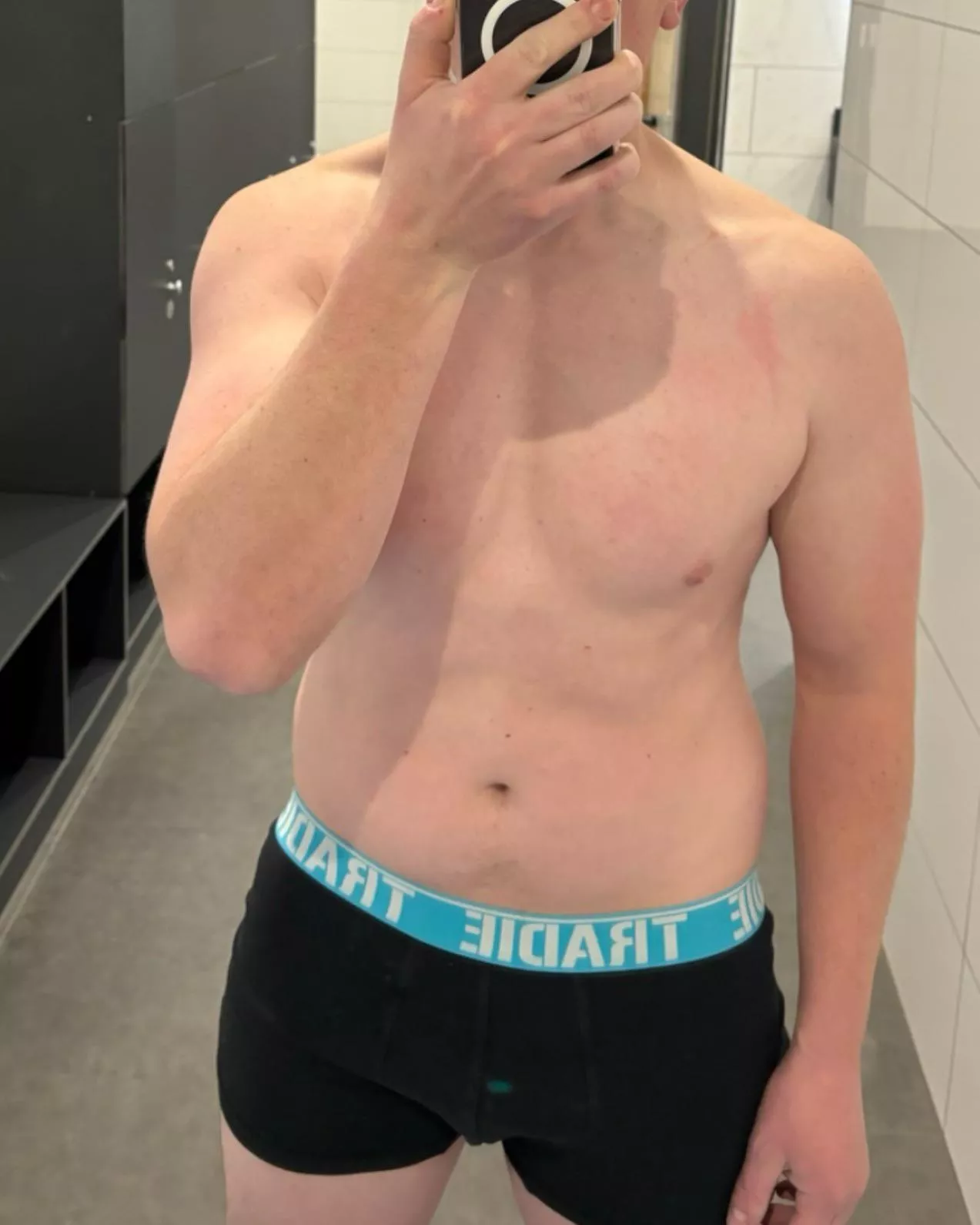 M34 visiting. Hit me up couples and ladies. 