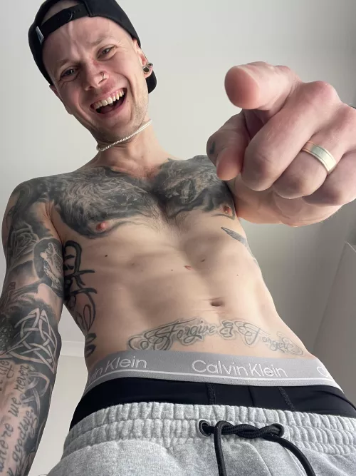 POV: You sign up to my alpha debt subscriptions, so I take your cash automatically & constantly… Daily, Weekly & monthly options available. DM me 😈