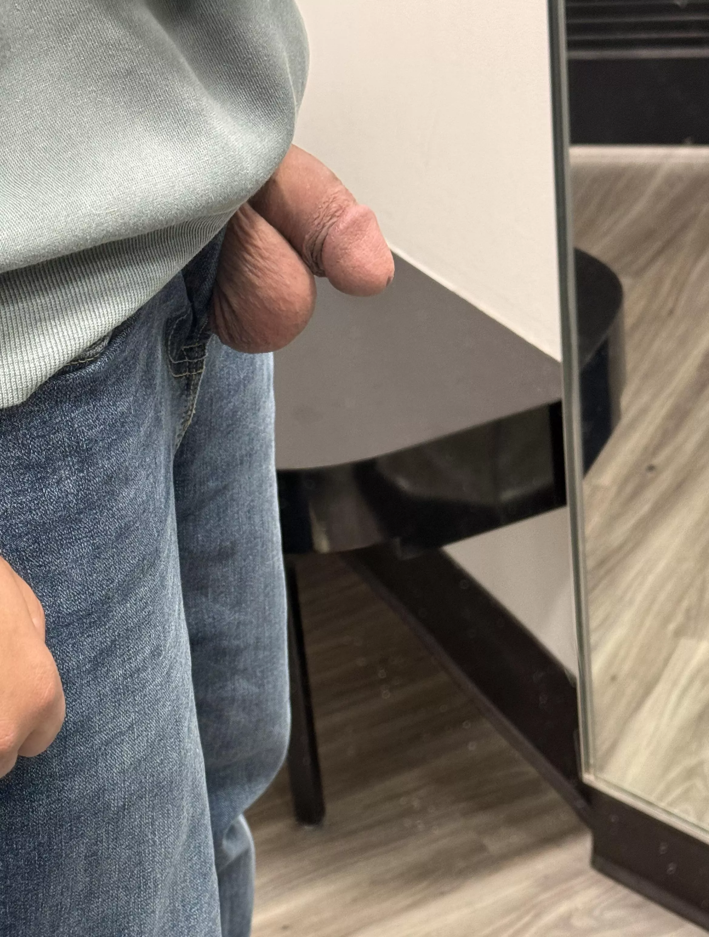 The lighting was to good in the dressing room 