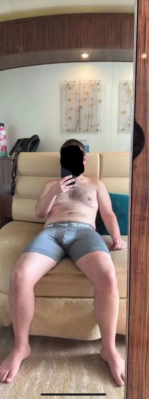 23 [M4MF/MM/FF] Boston Bi Male Looking for fun