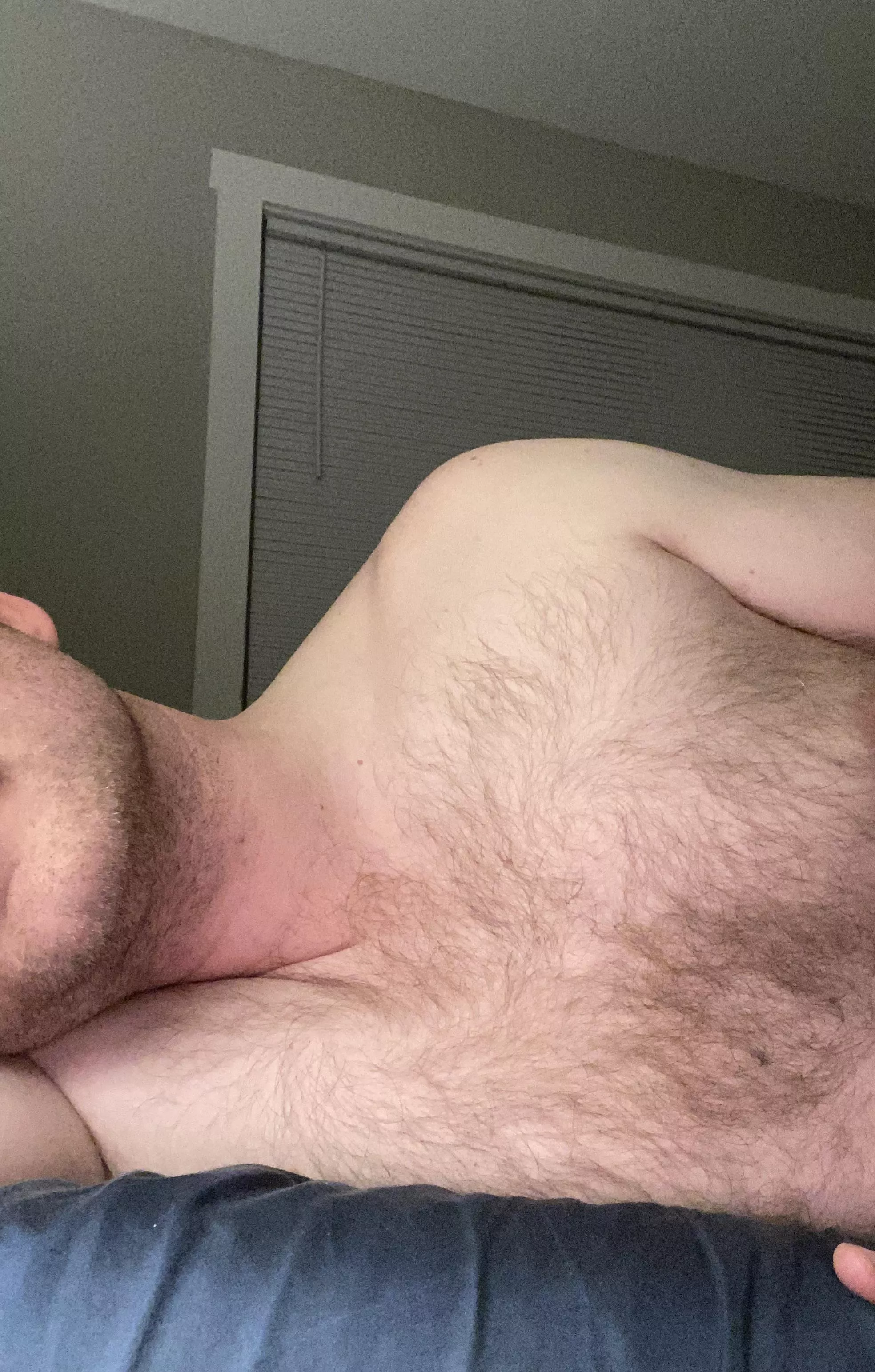 [36]Wanna have a gummy and take turns going down on each other? And can you bring the gummy? 