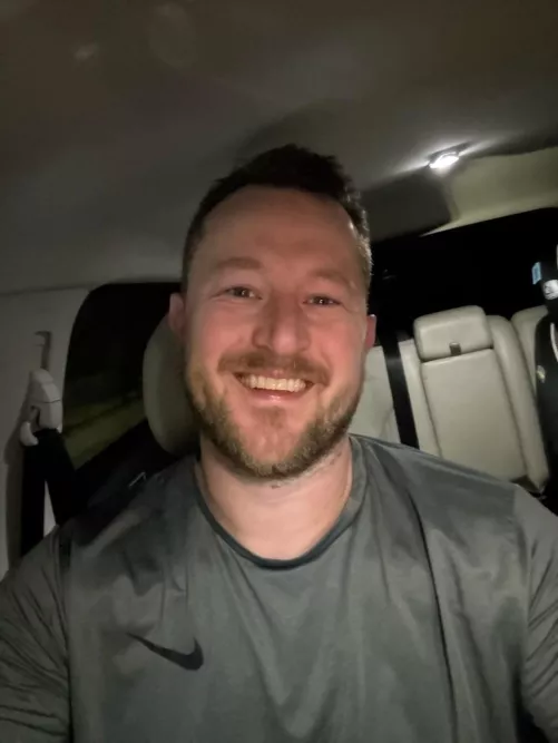 [38] can I still be a DILF in a fully clothed post gym selfie?