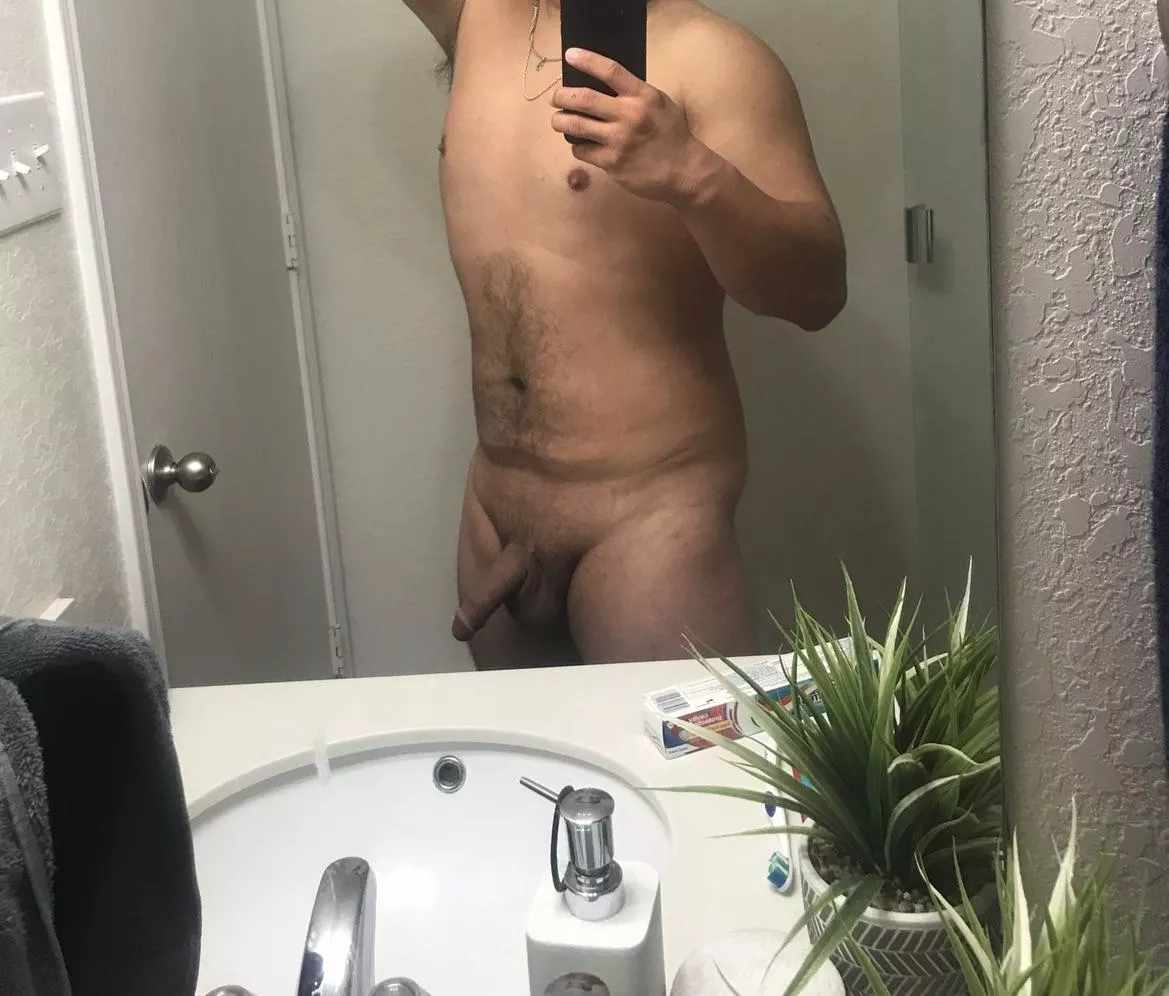 All the flakes and deleted profiles are crazy hmu see if we can meet up later 😋