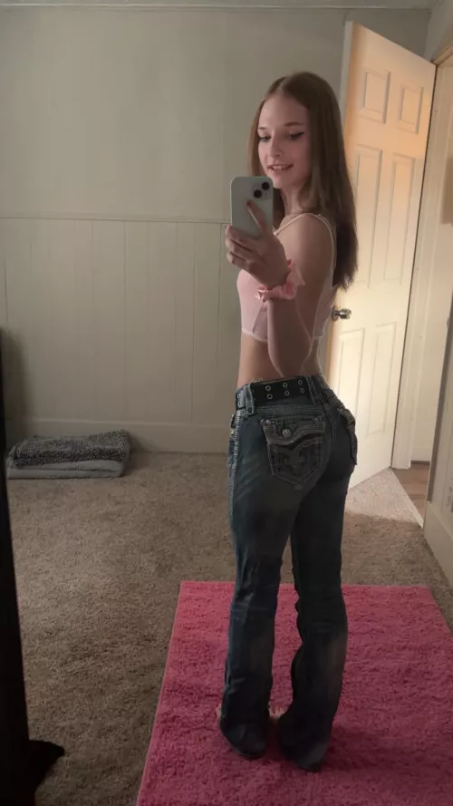 Belfie in jeans ❤️