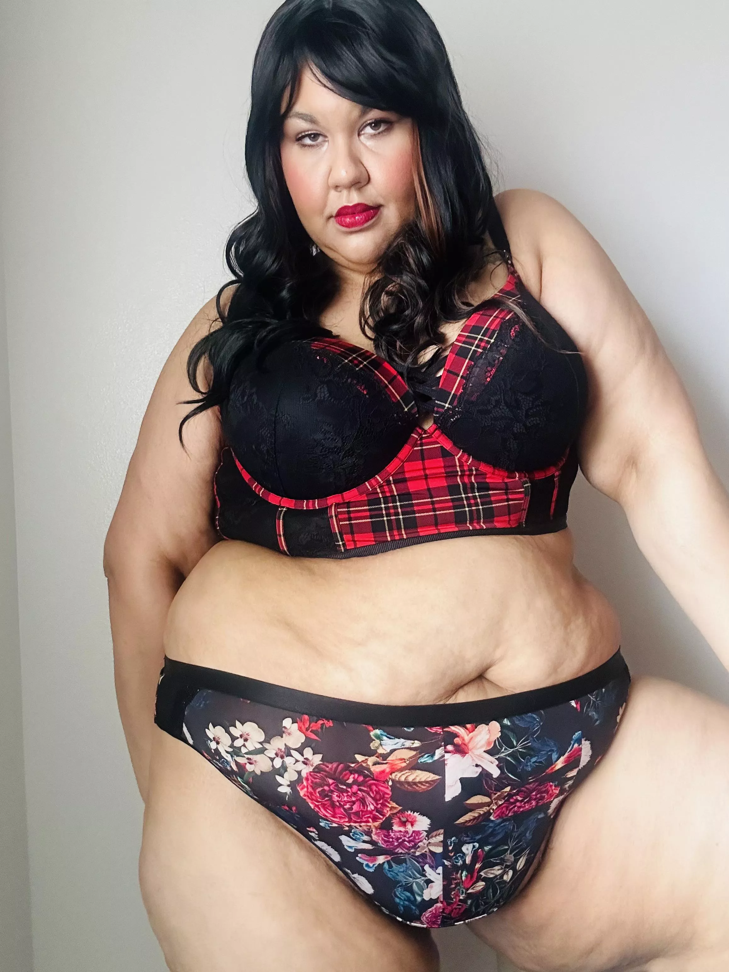 Bow down for your new Mistress. 