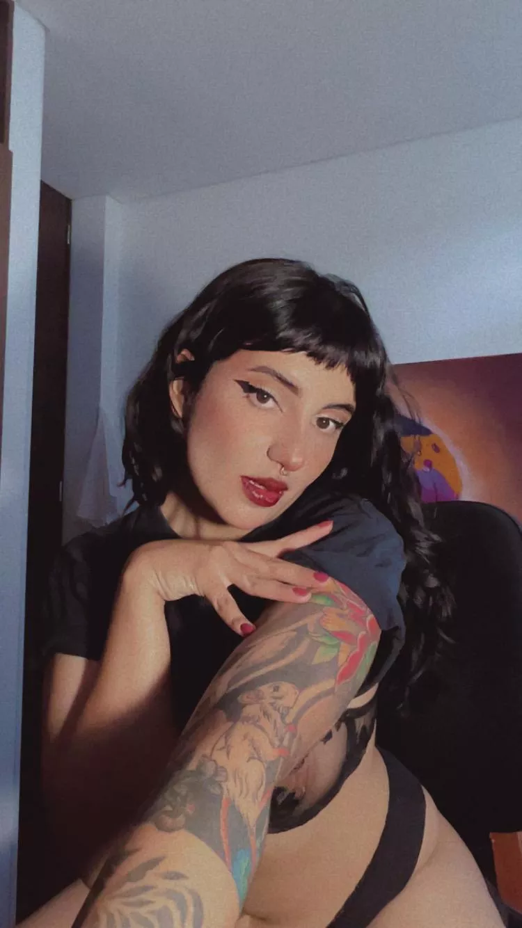 Every alt girl have naughty thoughts