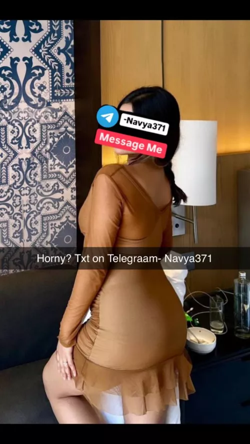 F20, how does this outfit make you feel about me?