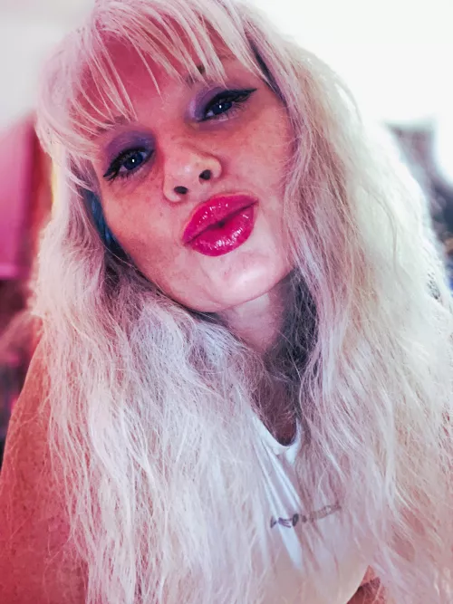 Got something for my hungry mouth? 😘
I already know - NASTY!


#KissMe #Taboo #CumInMyMouth #MILF #Mommy #HugsAndSmoochies #MommyBoy #MommysGirl #ILoveYou #MommyLovesYou #Cuddles #SecretFucks #PinkySwear