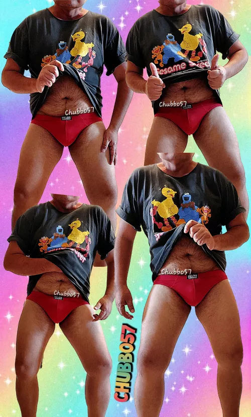 Growing up, I've always adored Sesame Street, especially Big Bird. I'm an old boy now but still proudly wear the T-shirt. 😊🐤🛣️🛴👦