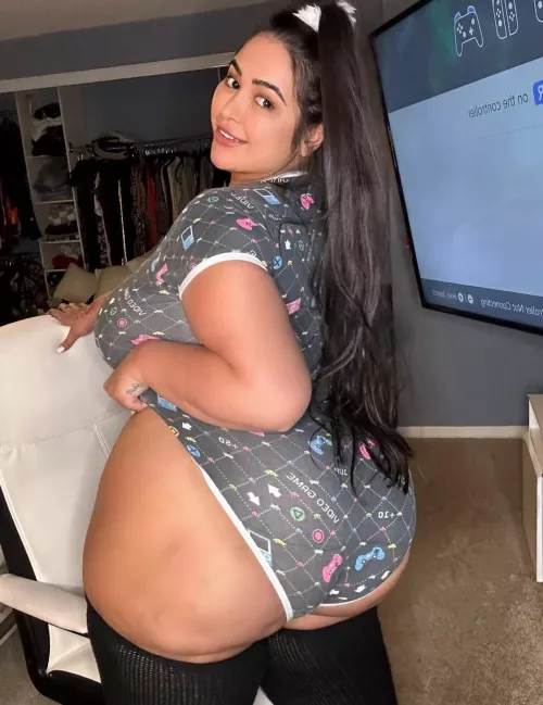 Honey, Im sure you'll love being under my massive booty