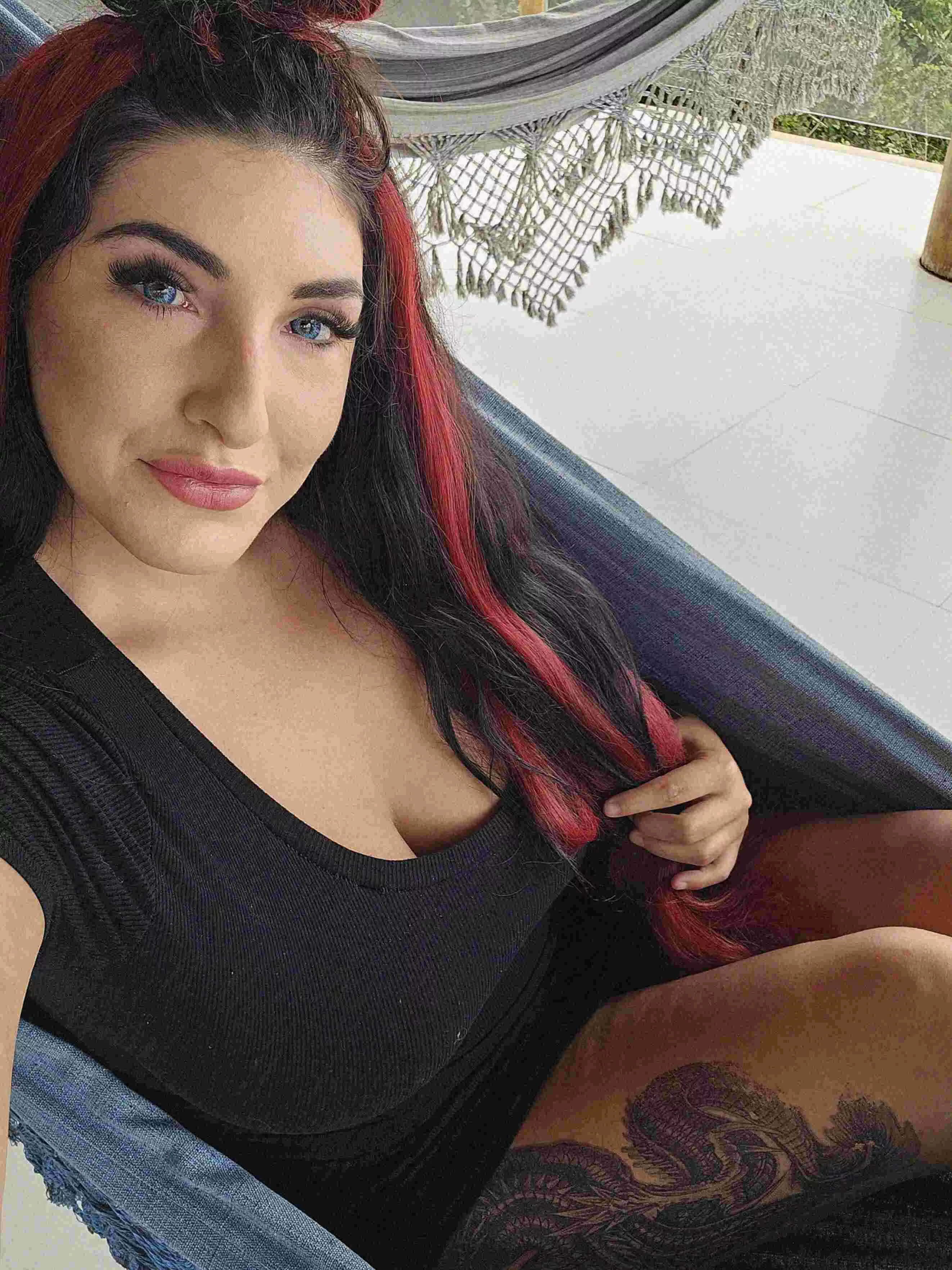 im keping it easy today, let's enjoy some good talks.